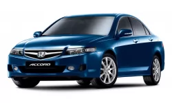 Dywaniki wewnętrzne do Hondy Accord 2002-2008 VII generacji UA Sedan