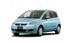 Dywaniki wewnętrzne do Mitsubishi Colt 2004 - 2012 IX generacja EU Hatchback 5-drzwiowy