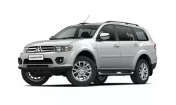 Dywaniki wewnętrzne do Mitsubishi Pajero Sport 2008 - 2016 II generacja EU Crossover