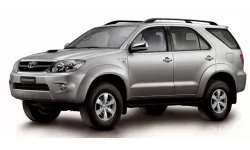 Dywaniki wewnętrzne do Toyoty Fortuner 2004 - 2015 I generacja Crossover EU